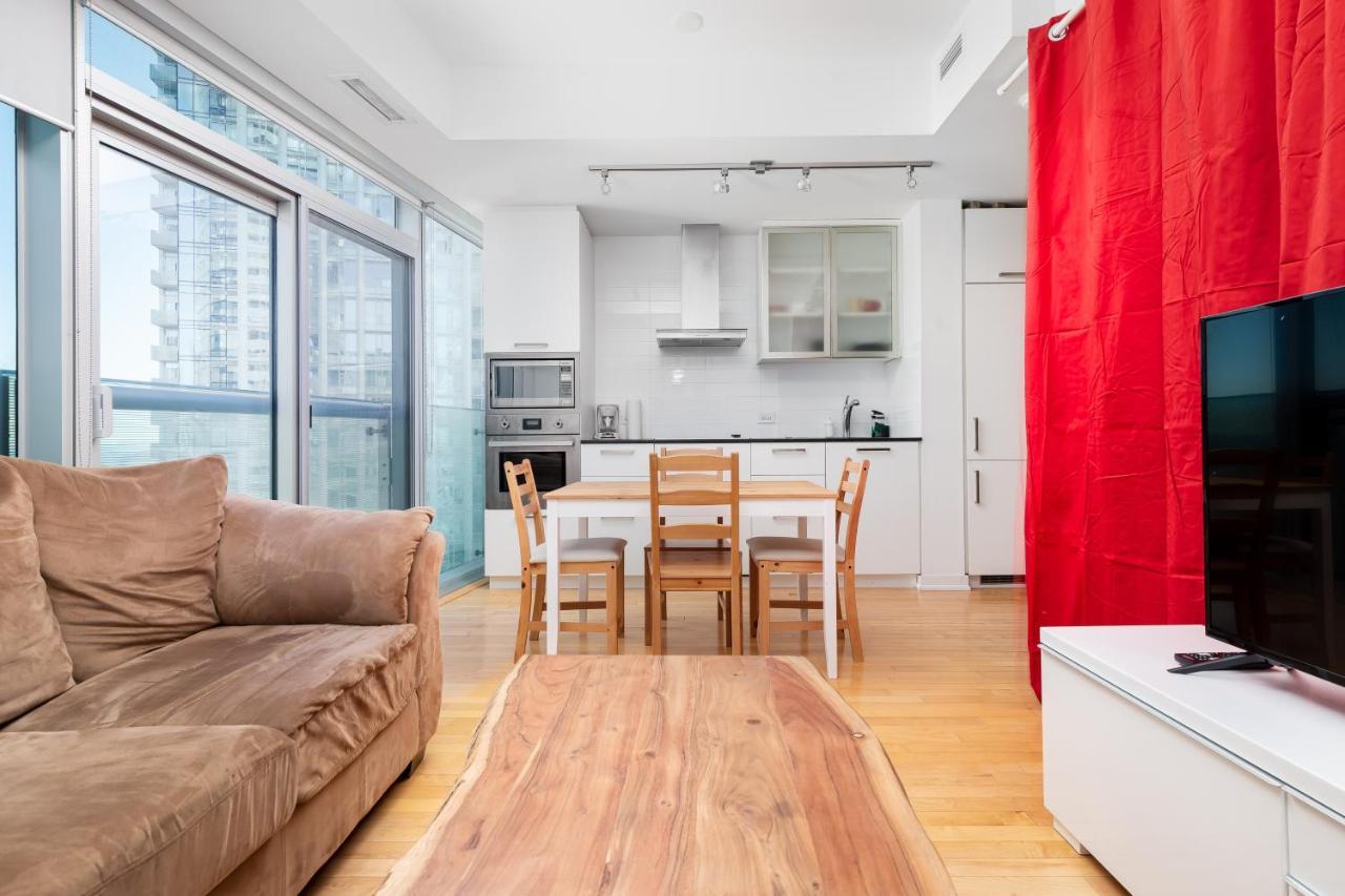 Across From The Cn Tower, Metro Toronto Convention Centre And Rogers Centre In Downtown Toronto Core Apartment Luaran gambar