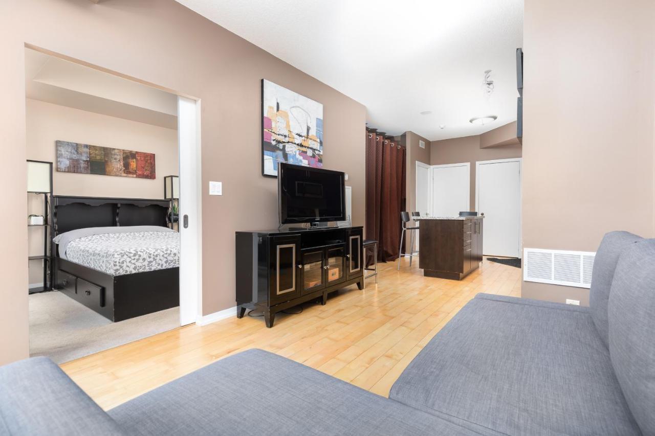 Across From The Cn Tower, Metro Toronto Convention Centre And Rogers Centre In Downtown Toronto Core Apartment Luaran gambar