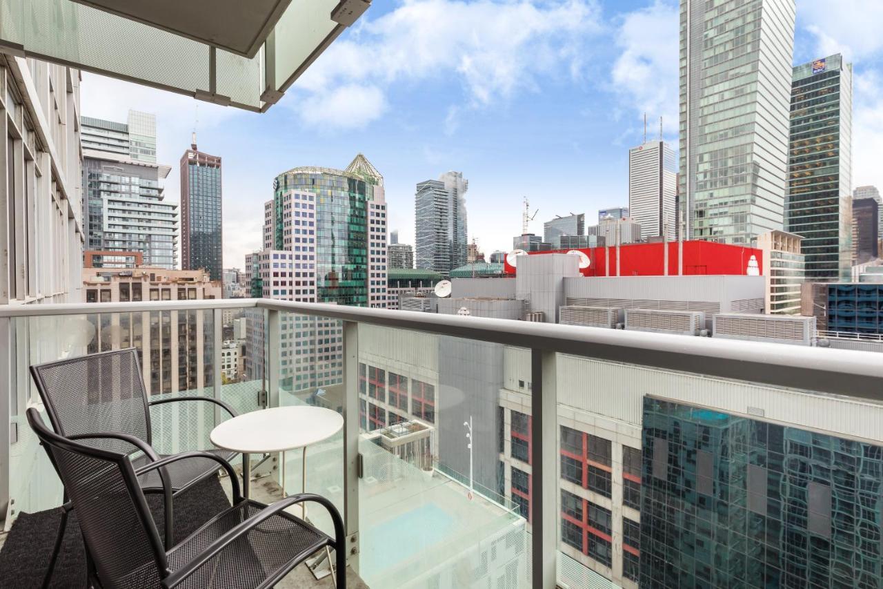 Across From The Cn Tower, Metro Toronto Convention Centre And Rogers Centre In Downtown Toronto Core Apartment Luaran gambar